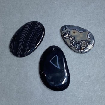Anhänger aus Naturstein Achat 47-54x32-40mm+- mit natürlichen Beschädigungen Größe sortiert