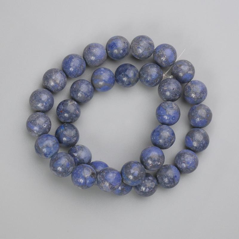 Perlen aus Schwammkoralle, glatte Kugeln, Durchmesser ca. 12 mm, Länge ca. 40 cm, auf Schnur