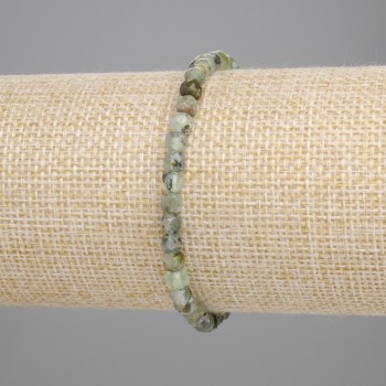Armband aus Prehnit, facettierte Würfel, Durchmesser 4×4 mm, Länge ca. 18 cm, elastisches Armband
