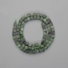 Zoisitwürfel-Perlen, Kantenlänge 4×4 mm, Länge ca. 39 cm, auf Schnur