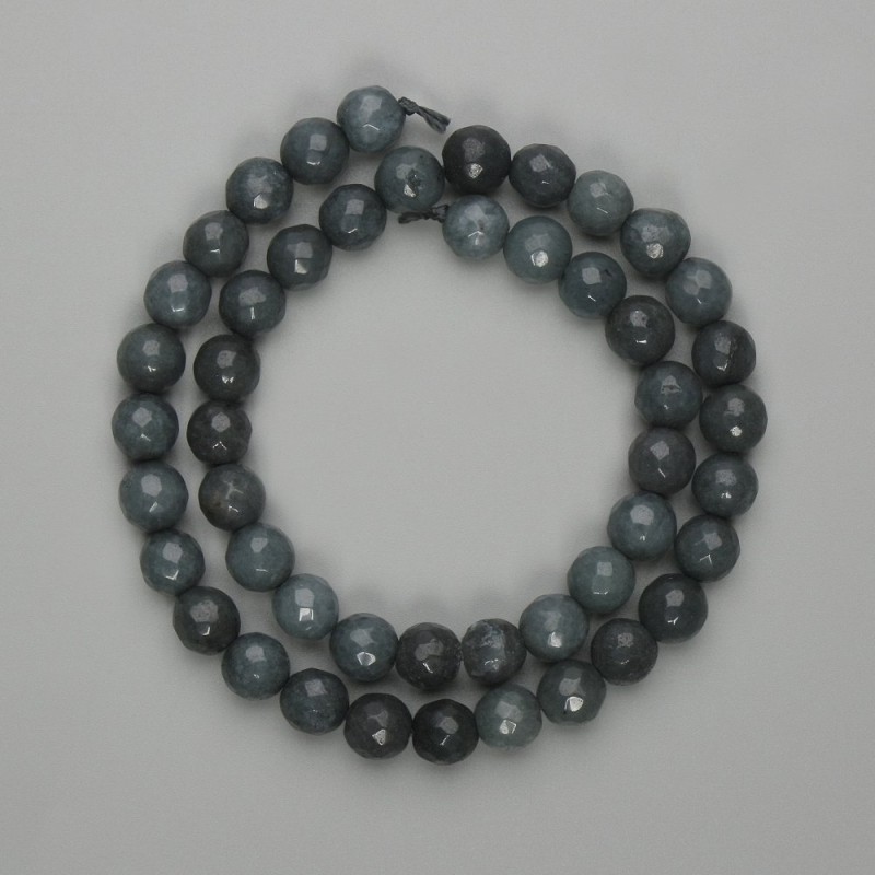 Iolith-Perlen, facettierte Kugeln, Durchmesser 8 mm ±, Länge ca. 37 cm, auf Schnur