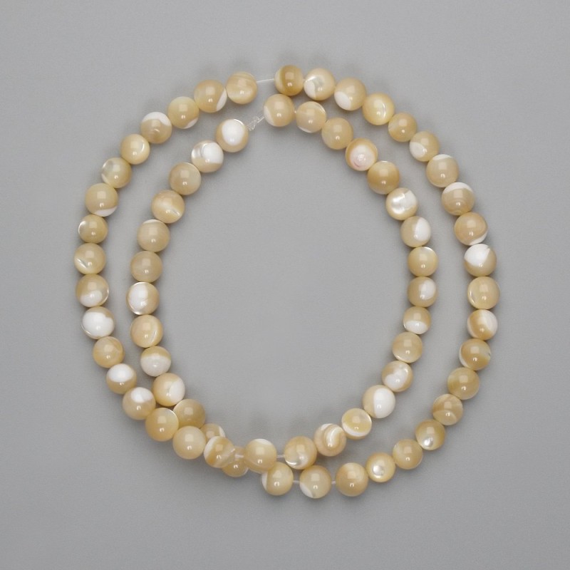 Beige Perlmuttperlen, glatte Kugeln, Durchmesser 6 mm+-, Länge 39 cm+- auf Faden