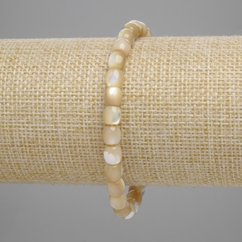 Armband aus beigeem Perlmutt, Durchmesser 6×6 mm, Länge ca. 18 cm, Stretch-Basis