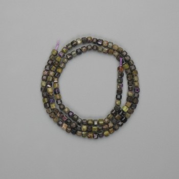 Facettierte Turmalin-Perlen Würfel 3×3 mm ±, Länge ca. 38 cm, auf Faden