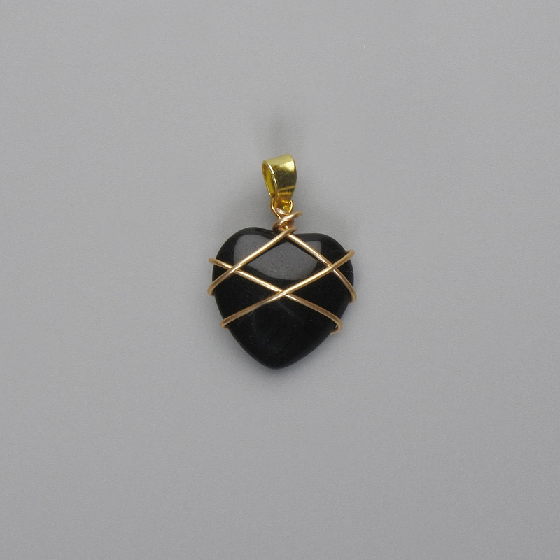 Herzanhänger in Drahtumflechtung aus Achat, 21×21 mm, Durchmesser ca. 30 mm