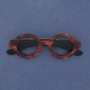 Brosche Brillenform aus Acryl, rot, silberfarbenes Metall, 65×25 mm+