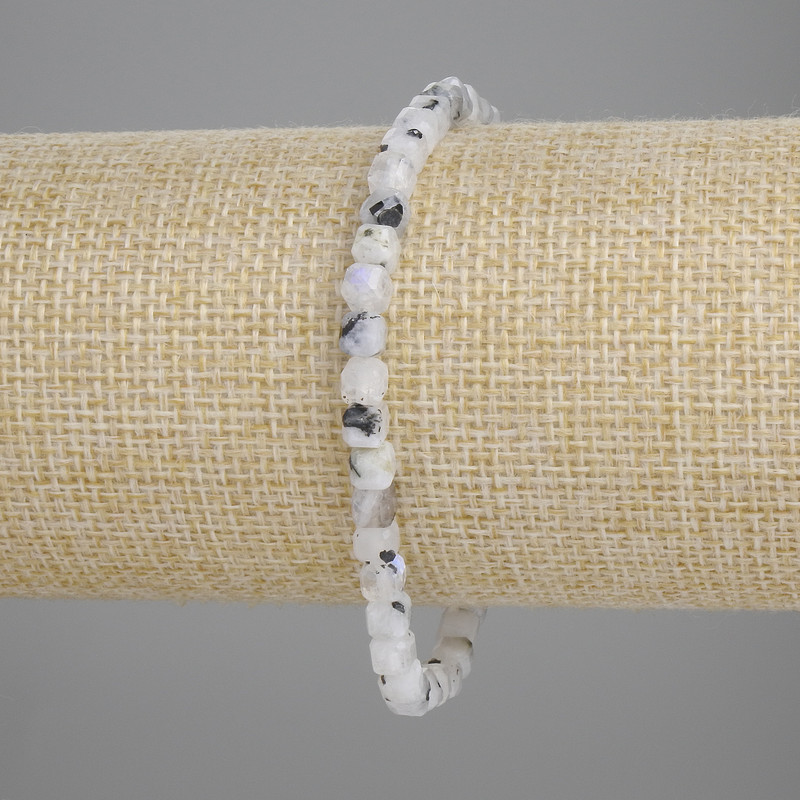 Adular-Armband, facettierte Würfel, Durchmesser ca. 4 × 4 mm, Länge ca. 18 cm, Stretch