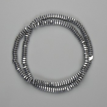 Facettierte Hämatit-Rondell-Perlen 5x1,5 mm, Farbe Silber, Länge 40 cm