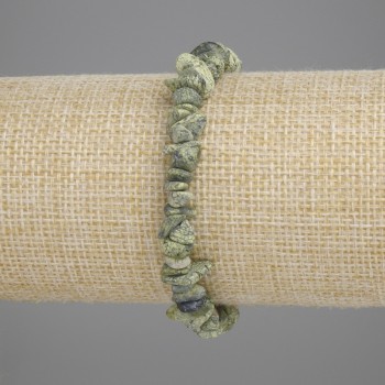 Armband aus Serpentin-Krümel, Durchmesser 6–11×2–5 mm, Länge 18 cm ± elastisches Band