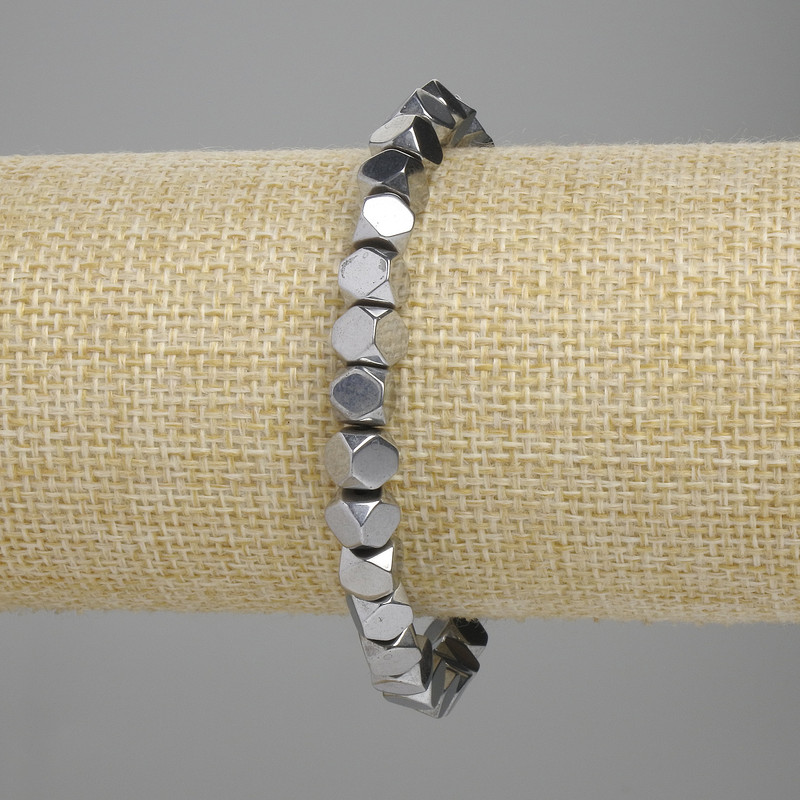 Hämatit-Armband, facettierte Perlen, ca. 5×5×5 mm, silberfarben, Länge ca. 18 cm, elastisch