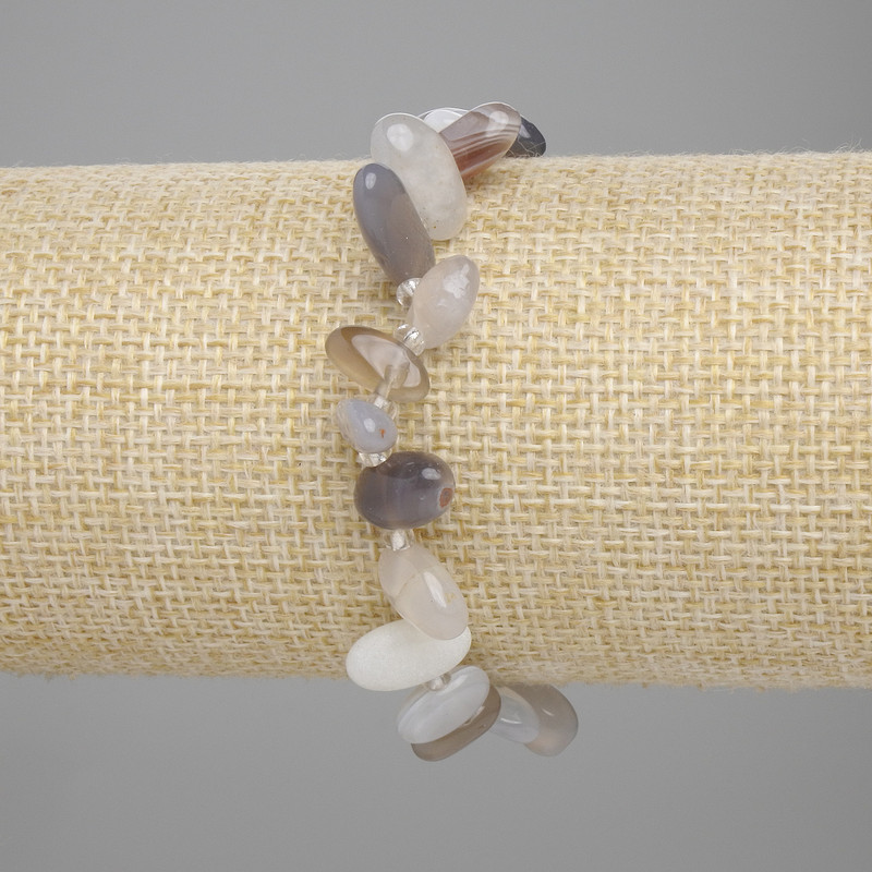 Armband aus Botswana-Achat, facettierte Perlen, Schmetterling, Durchmesser 8–15×6–7 mm, 5 mm ±, Rocailles 3 mm ±, Länge ca. 18 cm, elastisches Band