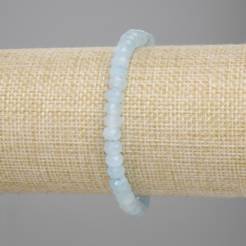 Armband aus facettierten Aquamarin-Rondellen, Durchmesser ca. 6 × 4 mm, Länge ca. 18 cm, Stretch