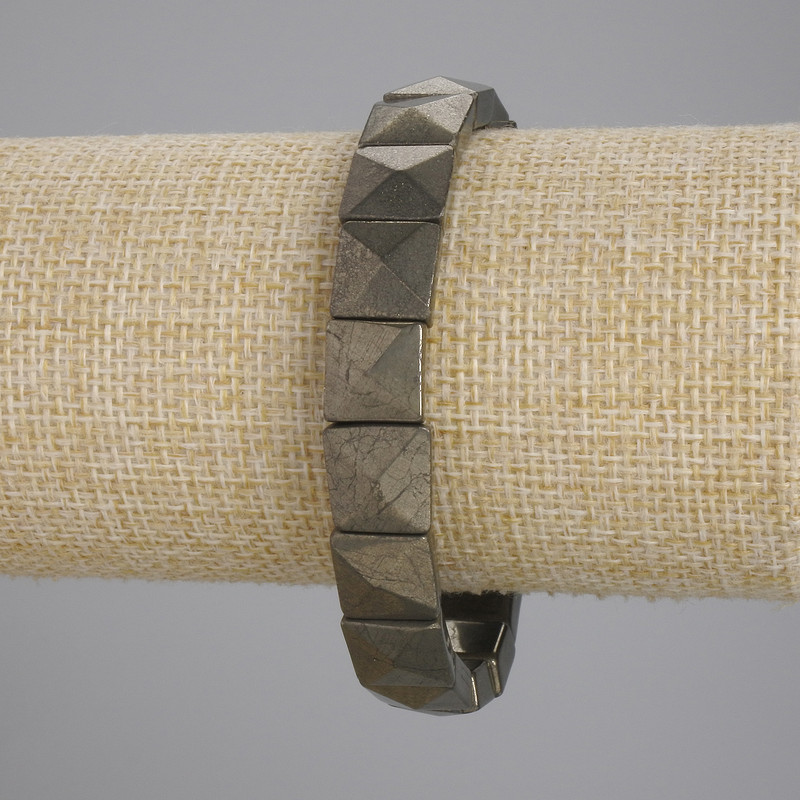 Armband aus facettiertem Pyrit, Glieder, Durchmesser ca. 11×11 mm, Länge ca. 18 cm, elastisches Stretchband