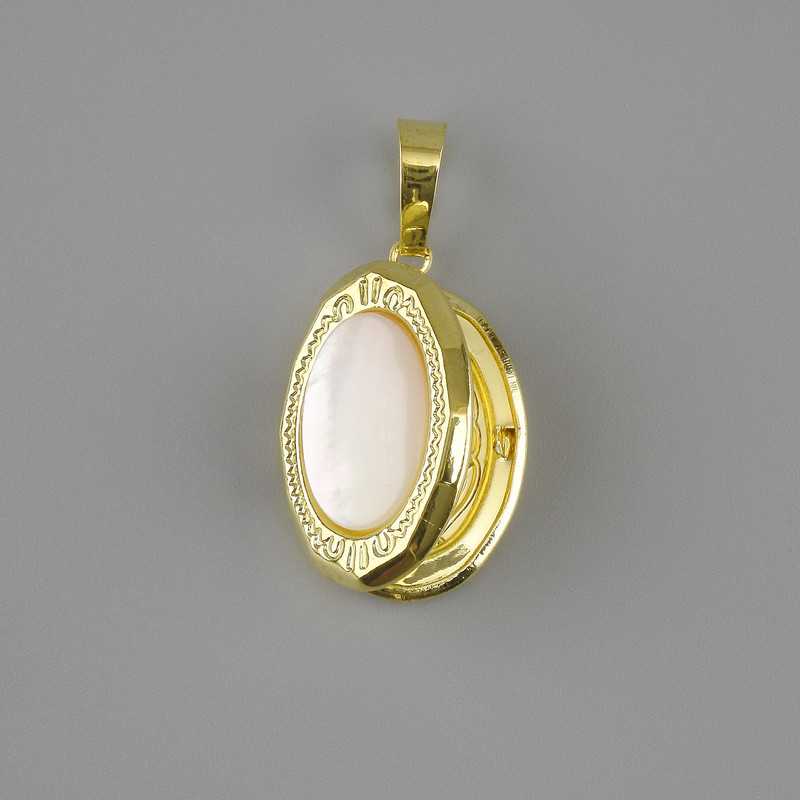 Fotoanhänger mit Perlmutt, Ø ca. 21 × 16 mm, Länge ca. 31 mm, goldfarbenes Metall