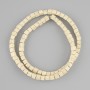 Beige Lava-Perlen Würfel 4×4 mm