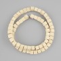 Beige Lava-Perlenwürfel, Durchmesser ca. 6×6 mm, auf Faden, Länge ca. 40 cm