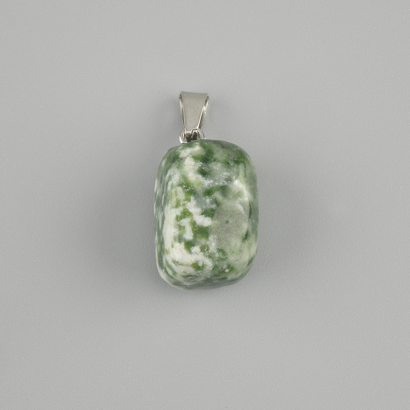Anhänger Totem aus Moosachat, Blockform 14×11×11 mm ±, Länge ca. 23 mm ±, assortierte Größen