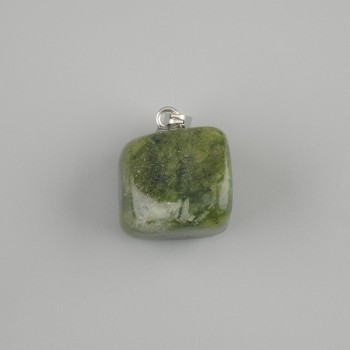 Anhänger Totem Jadeit Block 14×11×11 mm, Länge ca. 23 mm, assortierte Größen