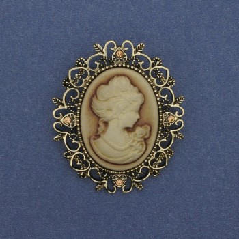 Kamee-Brosche 'Dame' mit Strasssteinen, goldfarbenes Metall, 48×44 mm +