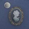 Magnetbrosche Kamee-Dame mit Strass im silberfarbenen Metall, 50×40 mm +