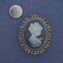 Magnetbrosche Kamee-Dame mit Strass im silberfarbenen Metall, 50×40 mm +