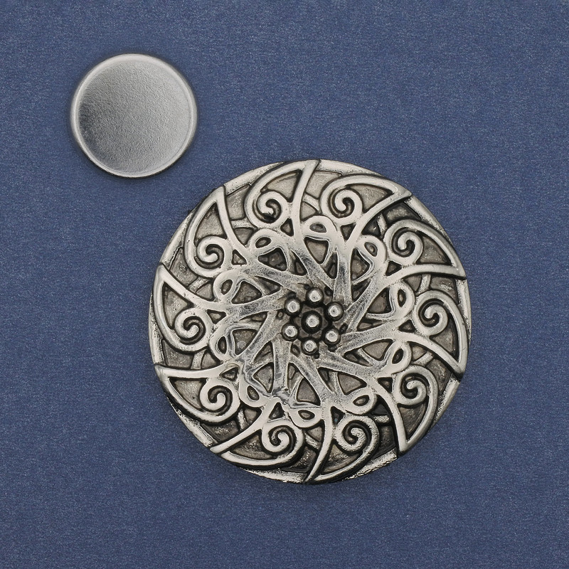 Ansteckbrosche mit Magnet »Akzent« aus silberfarbenem Metall, 41 mm+