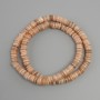 Perlen aus Skafarka-Muschel Rondell, Durchmesser ca. 6,5 mm, Dicke ca. 1,5–2 mm, Länge ca. 39 cm, auf Nylonschnur