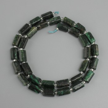 Smaragdperlen, facettiert, Durchmesser 10, 5×5–6 mm ± Seed-Beads 3 mm ±, Länge ca. 39 cm
