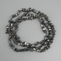 Hämatit-Chips-Perlen, Durchmesser 3-8×6-7, 5 mm ±, Länge 78 mm ± auf Faden