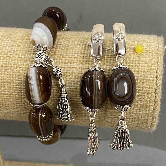 Set Armband und Ohrringe Achat, getrommelt 18x13 mm (±), Länge 64 mm (±) mit Metall-Einsätzen, Länge 18 cm (±) Stretch