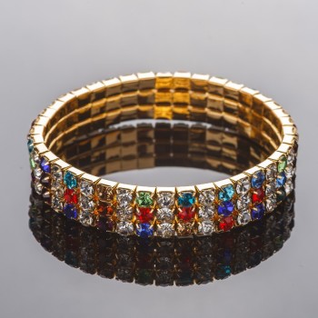 Goldfarbenes Strassarmband, dreireihig, bunte Strasssteine, Stretcharmband, Umfang 17 cm