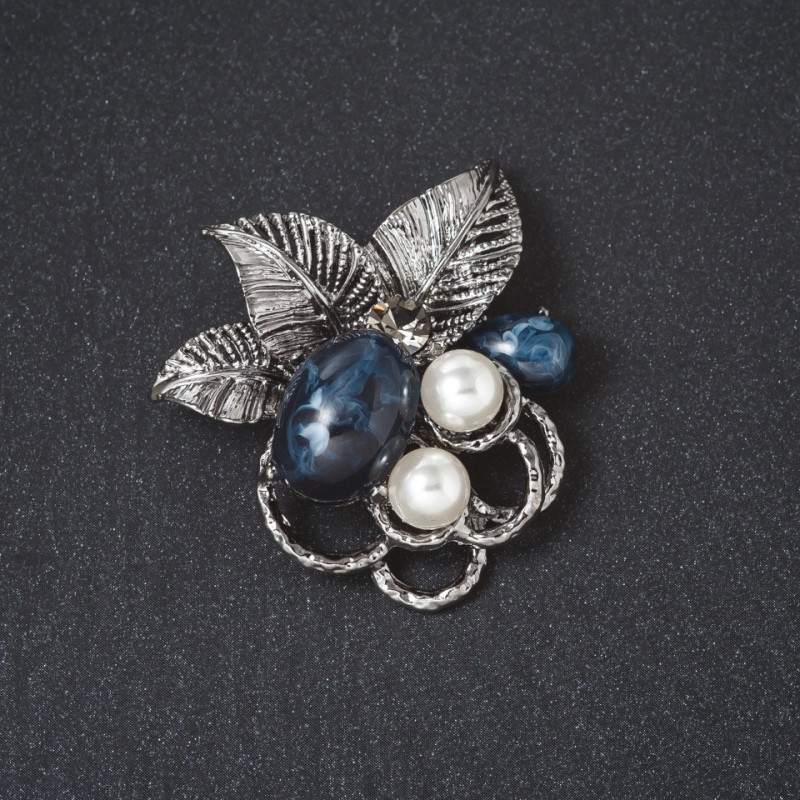 Brosche 'Blaubeere' Metallfarbe Silber, 4,5 cm