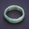 Reduziert: Armband aus Nephrit auf elastischem Gummiband, rechteckige Glieder 2,5 × 1,1 cm