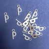 Schmuckzubehör – Anhänger Buchstabe 'P' 17×7 mm, Verpackung 20 g (+ ca. 30 Stück)