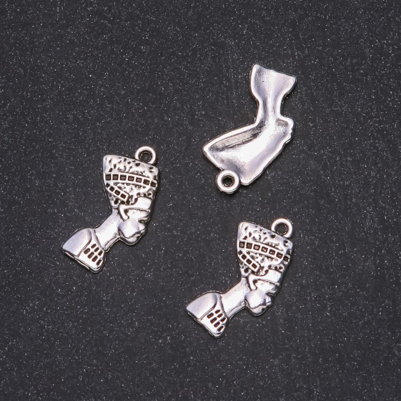 Anhänger Nefertiti 12×26 mm – Verpackung 20 g, ca. 14 Stück
