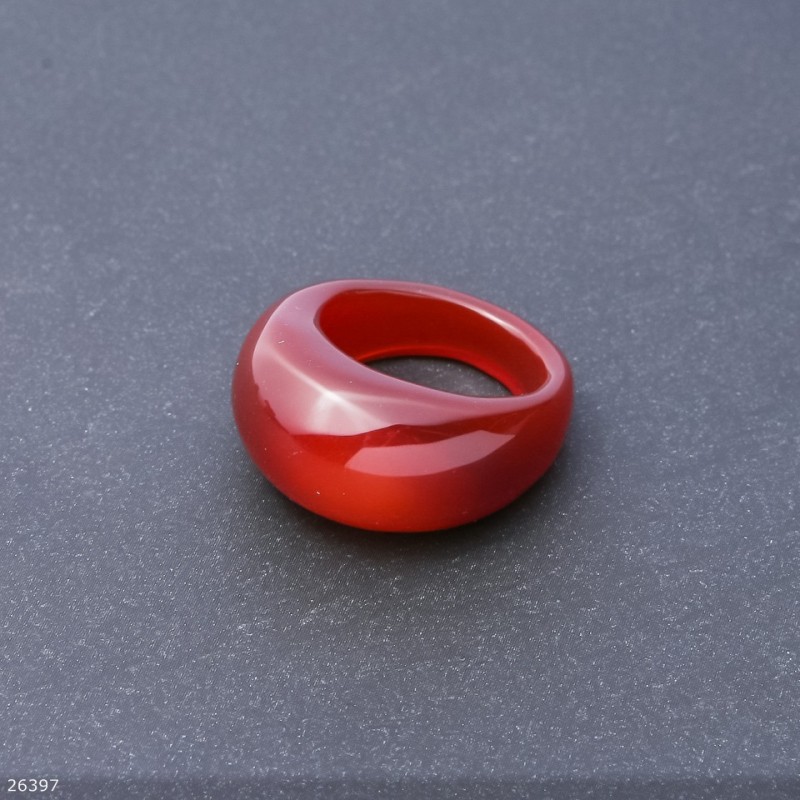 Ring aus natürlichem Karneol, Höhe 6,5–15 mm, Breite 4–8 mm, Durchmesser 19 mm