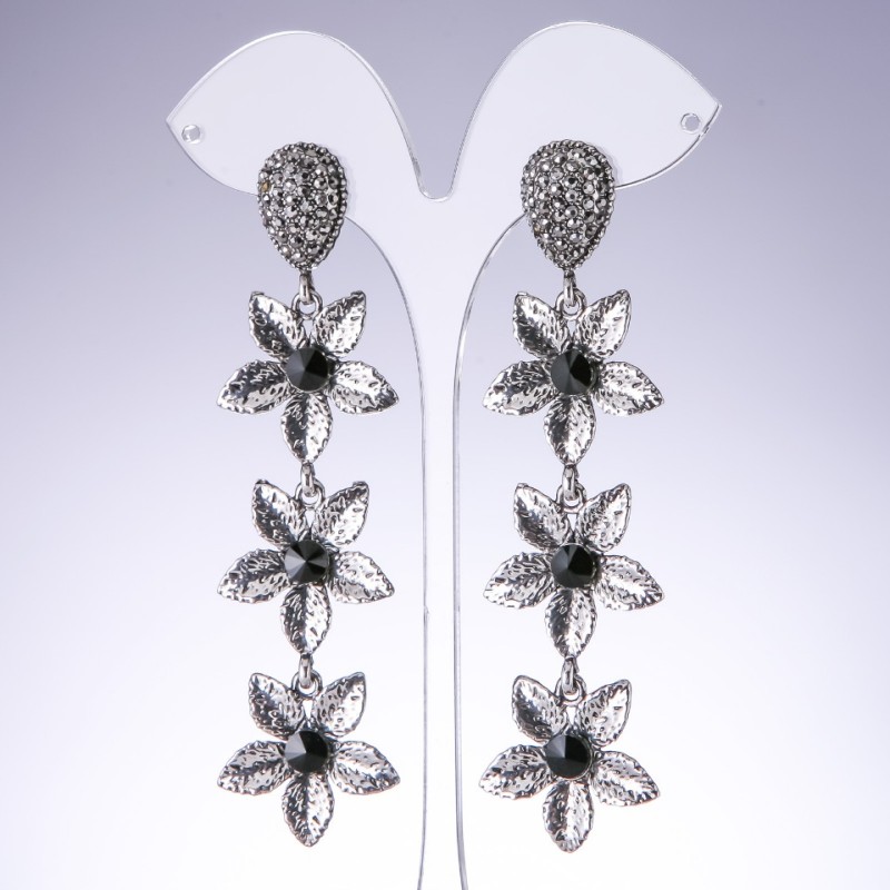 Abendohrringe Lilien mit schwarzen Kristallen, Farbe Alt-Silber, Breite 25 mm, Länge 95 mm