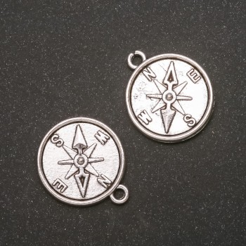 Anhänger Kompass aus grauem Metall, 20×23 mm, Lochdurchmesser ca. 4 mm, Facettierung 4 mm, 20 g ± 7 Stück