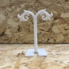 Ohrringständer, weißer Kunststoff, Höhe 117 mm, Breite 92 mm, Tiefe 55 mm