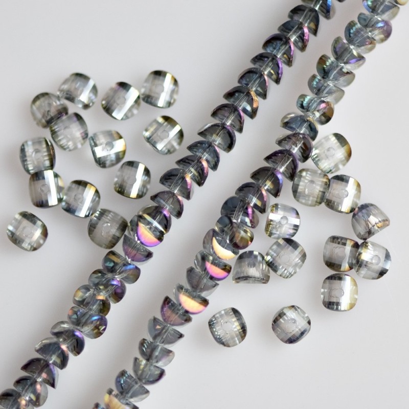 Kristallperlen im Swarovski-Stil, Grau-Violett-Ton 'Benzin', Durchmesser 2,5×4 mm, auf Schnur, Länge 48 cm