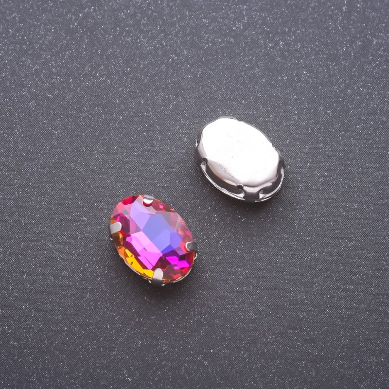 Preis pro Packung / 10 Stück. Aufgenähter Kristall in Krappenfassung, oval 10×14 mm, violett-gelb