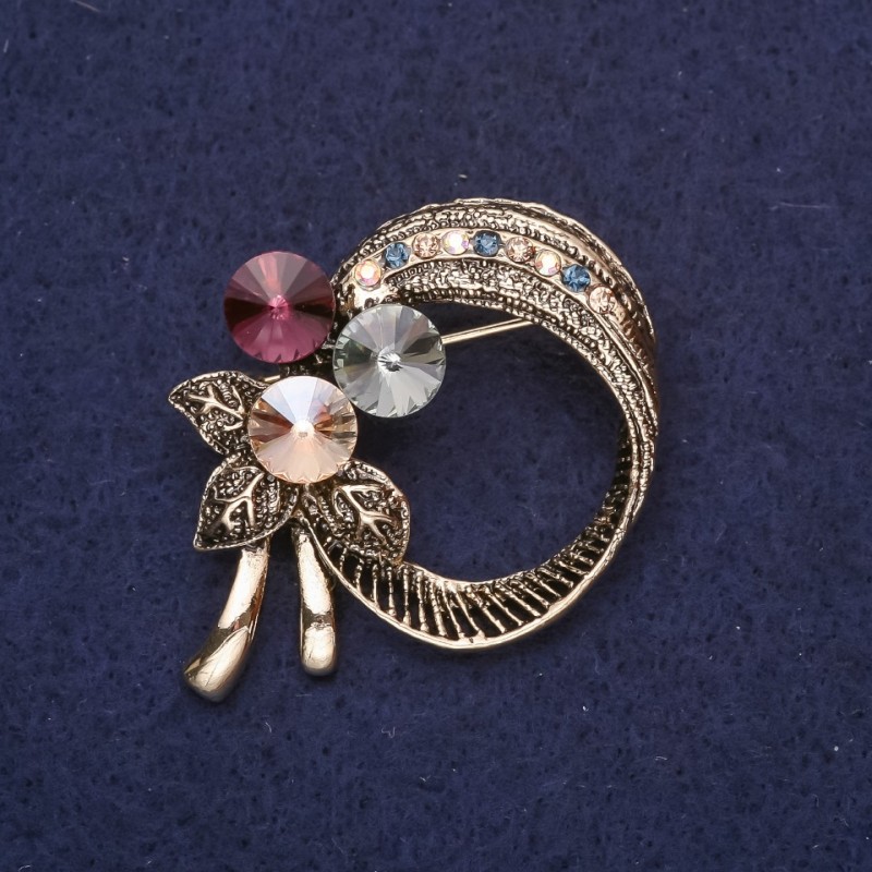 Brosche „Blütenbukett“ mit Strasssteinen in Violett, Champagner, Grau, Blau und Chamäleonfarben, 32 × 32 mm, goldfarbenes Metall