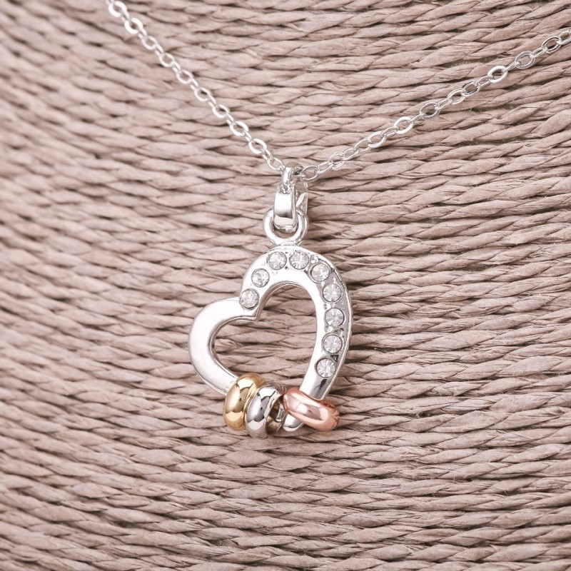 Herz-Anhänger an Kette, Abmessungen 16 × 23 mm, Länge 45–50 cm, silberfarbenes Metall, mit weißen Strasssteinen