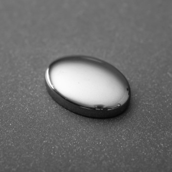 Cabochon aus Hämatit 25×18×6 mm