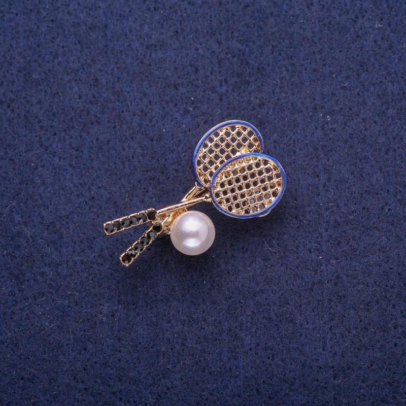 Brosche 'Tennisschläger mit Perle' aus goldfarbenem Metall 18×33 mm