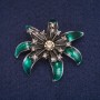 Ausverkauf! Blumenbrosche mit grünem Emaille und Strass, graues Metall 37×41 mm