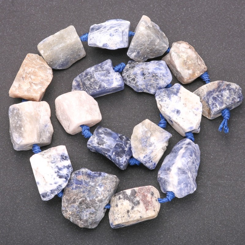 Unbearbeitete Sodalit-Nugget-Perlen, auf Schnur, Durchmesser 20×26 mm