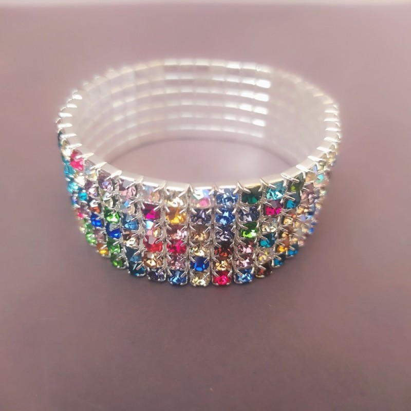 Elastisches sechsreihiges Armband mit bunten Strasssteinen, Sommermodell, Umfang 17 cm