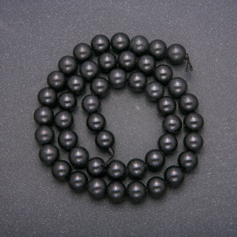 Schungit-Perlen auf Schnur, Naturstein, glatte Kugeln, Durchmesser 8 mm, Länge 38 cm