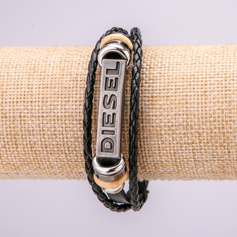 Armband mit Metalleinlage DIESTL, Länge 19–21 cm, Dicke 14 mm, Öko-Leder, Farbe Schwarz, Verschluss: Metall-Druckknopf